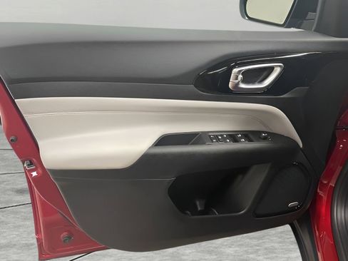 New 2026 Jeep Compass Limited image 14