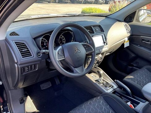 New 2025 Mitsubishi Outlander Sport ES image 6