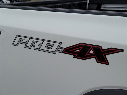 New 2026 Nissan Frontier PRO-4X w/ Pro-4x Convenience Package image 11