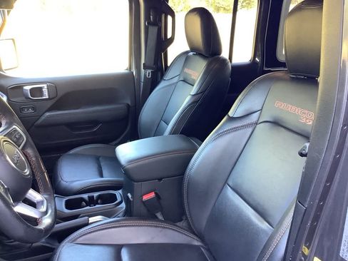 Used 2021 Jeep Wrangler Unlimited Rubicon w/ Dual Top Group image 29