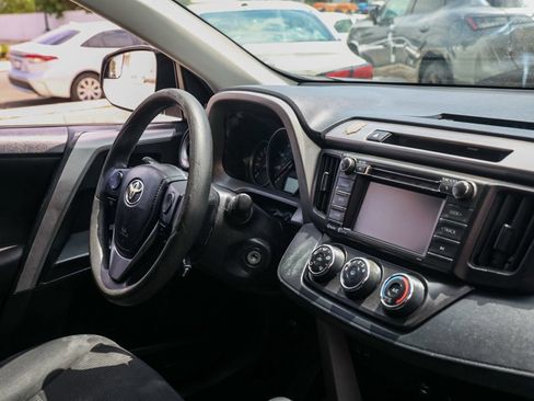 Used 2016 Toyota RAV4 LE FWD image 20