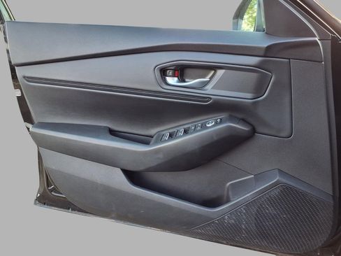 Used 2024 Honda Accord EX image 18