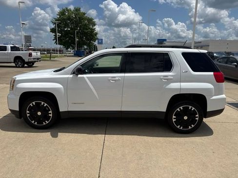 Used 2017 GMC Terrain SLT w/ Open Road Package FWD image 5