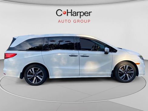 Used 2018 Honda Odyssey Elite image 2