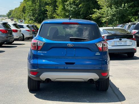 Used 2017 Ford Escape SE w/ SE Cold Weather Package FWD image 5