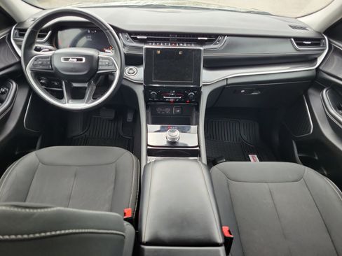 Used 2021 Jeep Grand Cherokee L Laredo w/ Luxury Tech Group I image 11