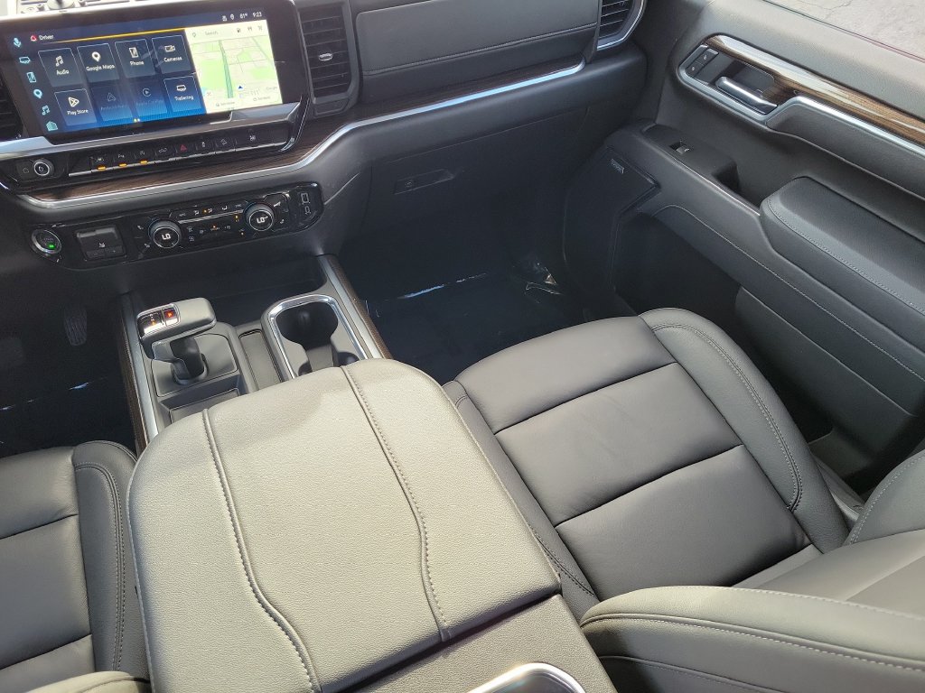 Used 2025 Chevrolet Silverado 1500 RST AWD/4WD image 11