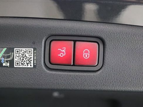 Used 2024 Mercedes-Benz C 63 AMG S image 39