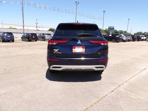 Used 2024 Mitsubishi Outlander SE Black Edition AWD/4WD image 7
