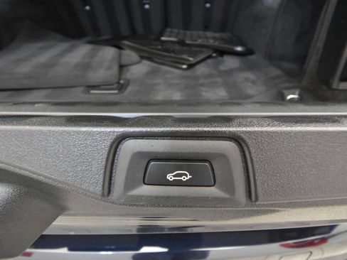 Used 2022 BMW X5 xDrive40i w/ M Sport Package image 36