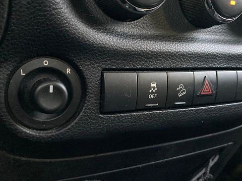 Used 2013 Jeep Wrangler Unlimited Sport image 24