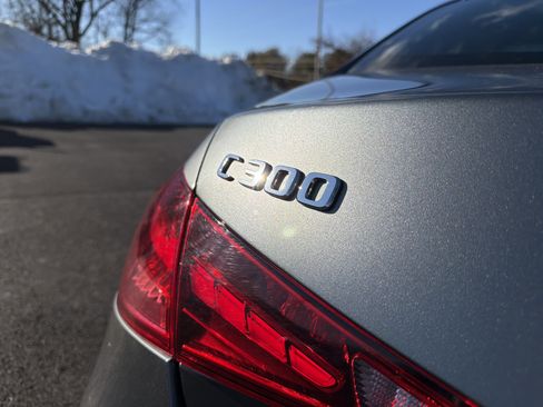 Used 2022 Mercedes-Benz C 300 4MATIC Sedan w/ Exclusive Trim Package image 31