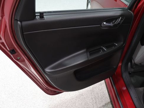 Used 2013 Chevrolet Impala LT w/ LT Sunroof Package FWD image 19
