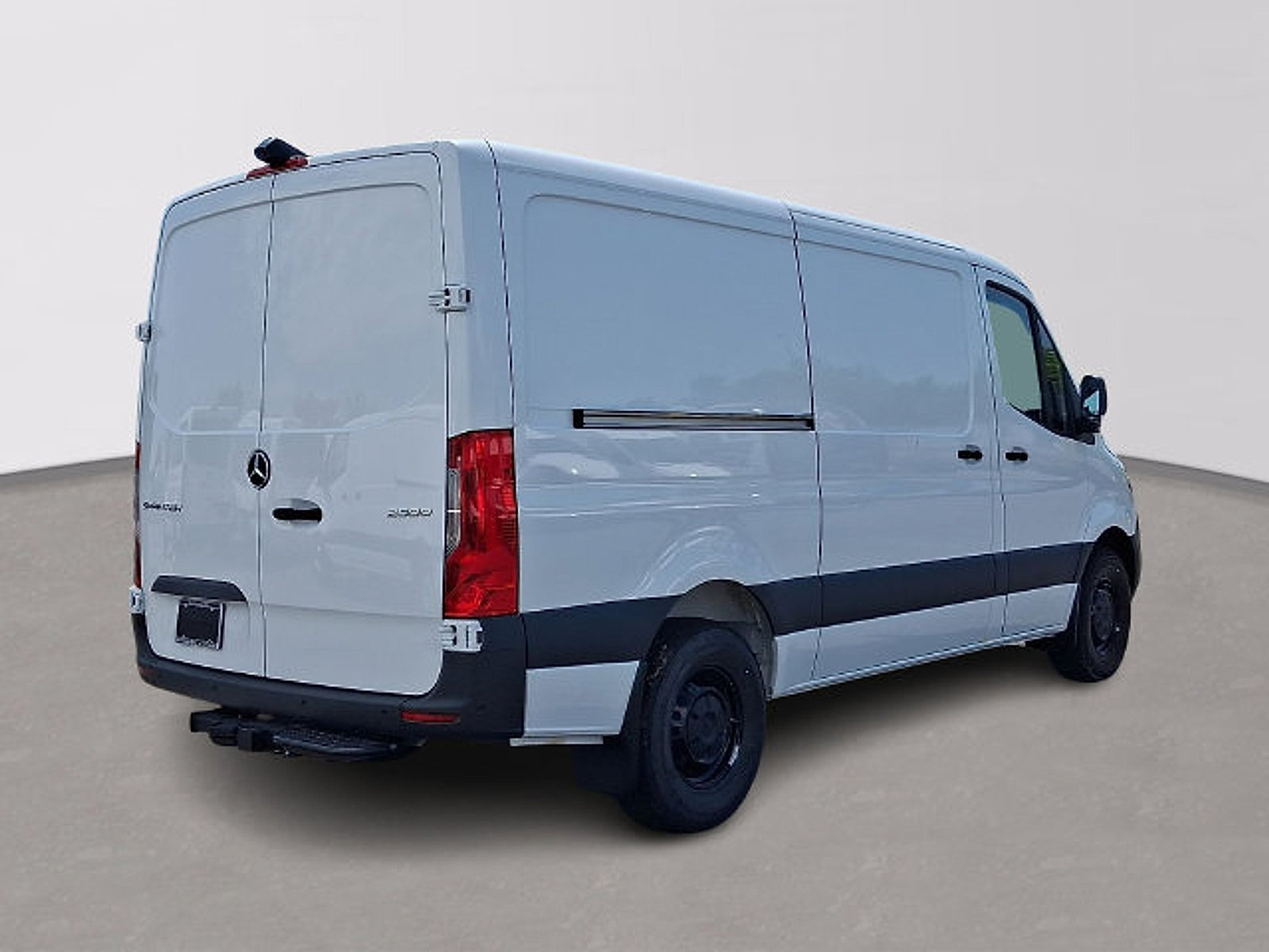 Used 2026 Mercedes-Benz Sprinter 2500 image 4