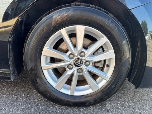 Used 2025 Toyota Camry LE FWD image 51