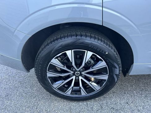Certified 2024 Volvo XC60 B5 Plus w/ Climate Package AWD/4WD image 12