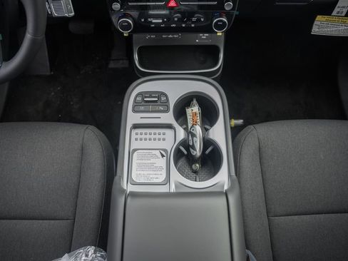 New 2026 Hyundai Ioniq 9 SE image 24