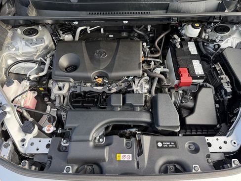 Used 2023 Toyota RAV4 XLE FWD image 31