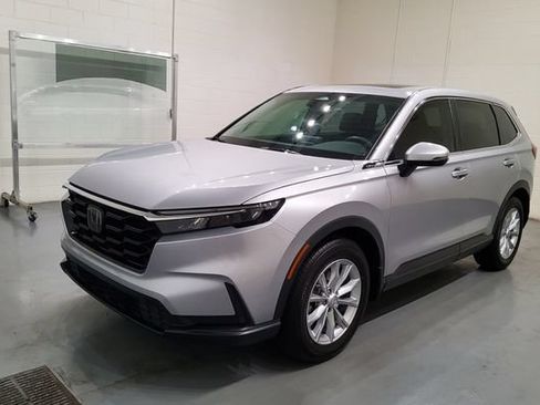 Used 2024 Honda CR-V EX image 3