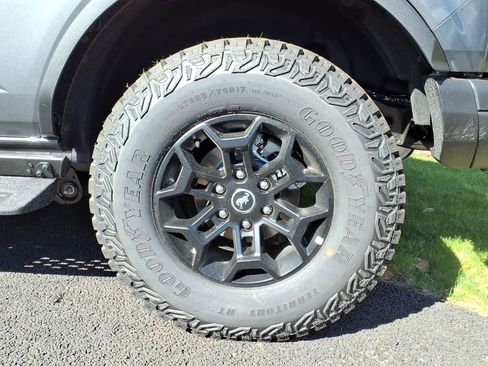New 2026 Ford Bronco Badlands AWD/4WD image 6