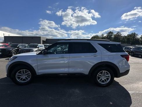 New 2026 Ford Explorer Active w/ Active Comfort Package image 13