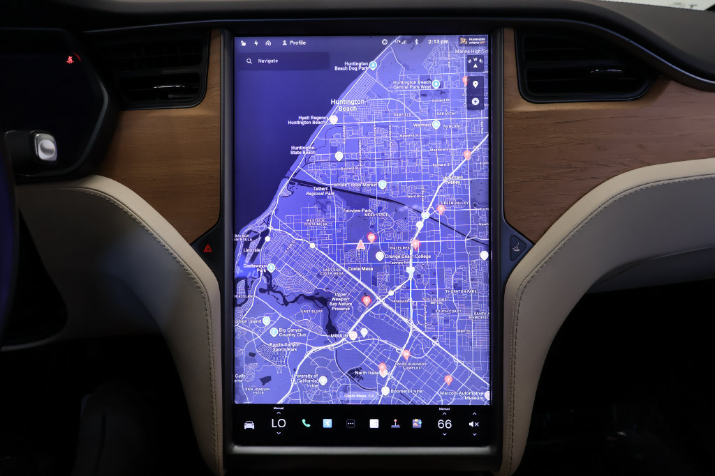 Used 2020 Tesla Model X Performance AWD/4WD image 27