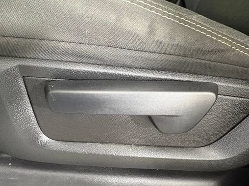 Used 2024 RAM 2500 Tradesman w/ Chrome Appearance Group AWD/4WD image 13