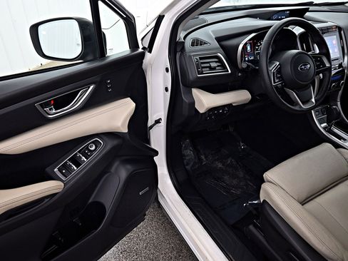 Used 2021 Subaru Ascent Limited w/ Technology Package image 3