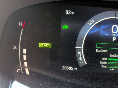Used 2025 Toyota Camry SE FWD image 22