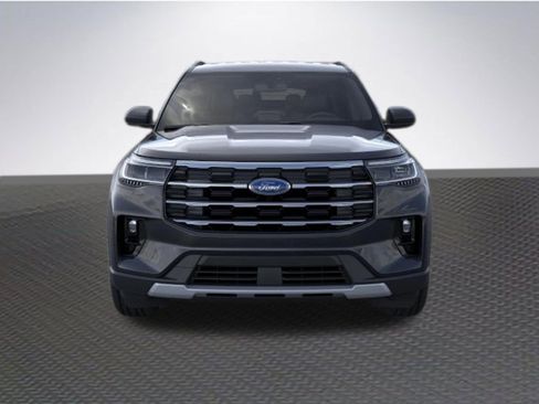 New 2026 Ford Explorer Active w/ Active Comfort Package RWD image 6