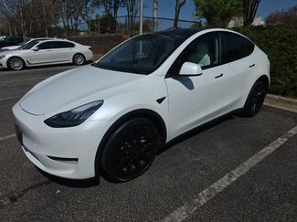 Used 2021 Tesla Model Y Long Range video 1