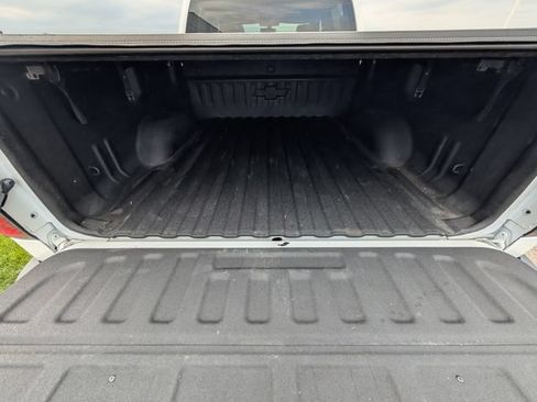 Used 2018 Chevrolet Silverado 1500 LT w/ All Star Edition AWD/4WD image 9