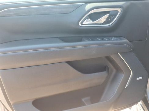 Used 2021 GMC Yukon SLT w/ SLT Luxury Plus Package AWD/4WD image 8