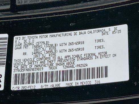Used 2025 Toyota Tacoma TRD Sport RWD image 27