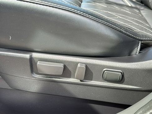 Used 2022 Mitsubishi Outlander GT image 12