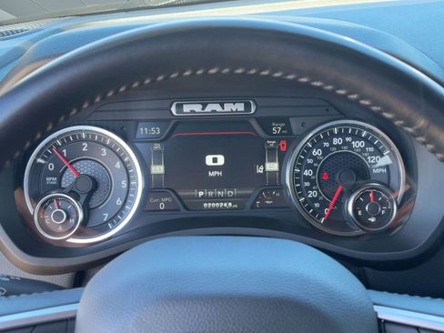 Used 2024 RAM 2500 Big Horn w/ Safety Group image 19