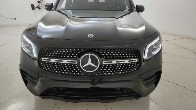Used 2023 Mercedes-Benz GLB 250 w/ AMG Line image 25