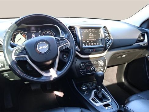 Used 2018 Jeep Cherokee Limited image 15