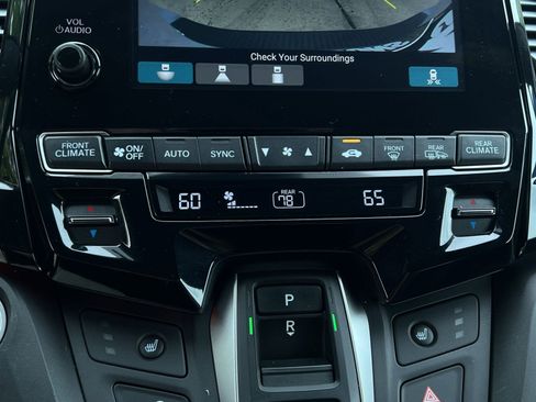 Used 2024 Honda Odyssey Sport image 33