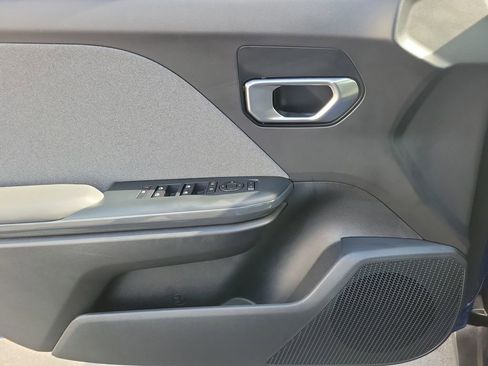 Used 2025 Kia K4 EX image 18