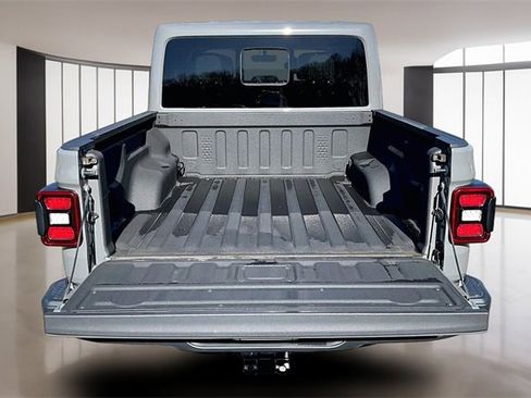 Used 2021 Jeep Gladiator Mojave image 7