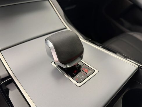 Certified 2025 Land Rover Range Rover Evoque S image 18