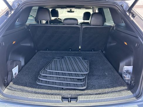 Used 2022 Volkswagen Atlas Cross Sport SE FWD image 32