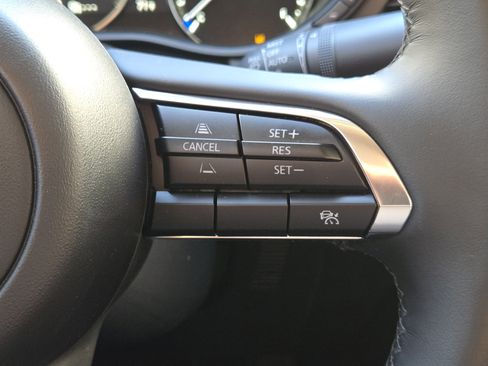 Used 2025 MAZDA MAZDA3 s image 31