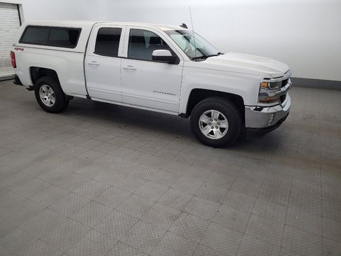 Used 2018 Chevrolet Silverado 1500 LT w/ All Star Edition AWD/4WD image 11