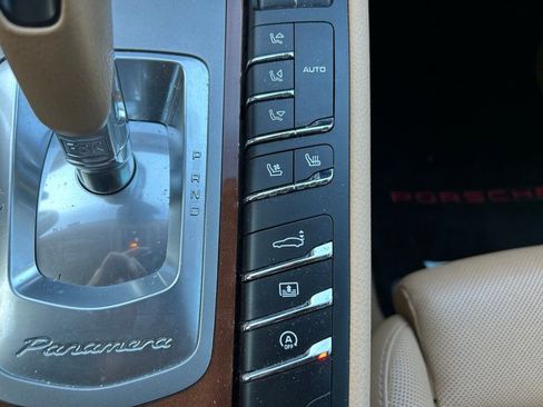 Used 2012 Porsche Panamera S image 27