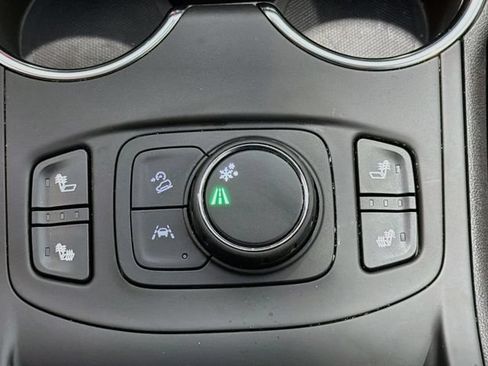Used 2024 GMC Terrain SLT FWD image 18