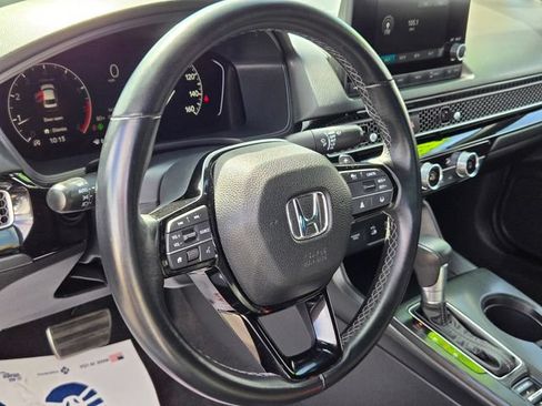 Used 2025 Honda Civic Sport image 9