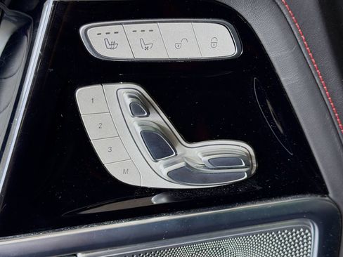 Used 2025 Mercedes-Benz G 63 AMG 4MATIC image 23