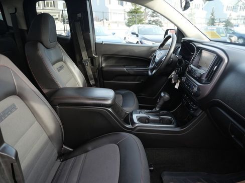 Used 2016 GMC Canyon SLE w/ All Terrain Adventure Package image 22